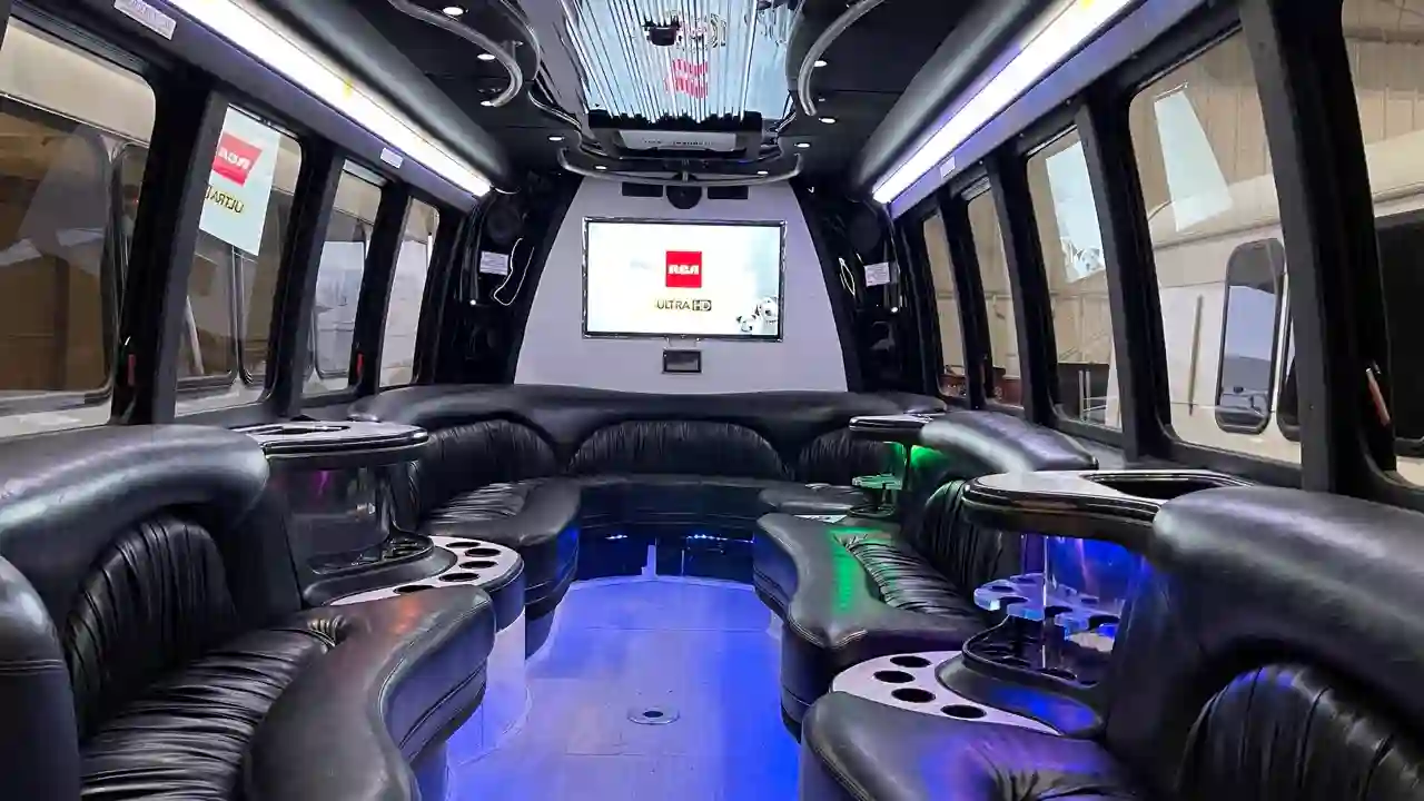 Best Party Bus Rentals in Mississauga Party Bus