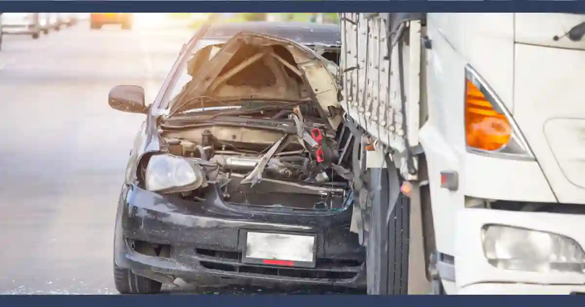 What to Expect When Hiring Truck Accident Lawyers